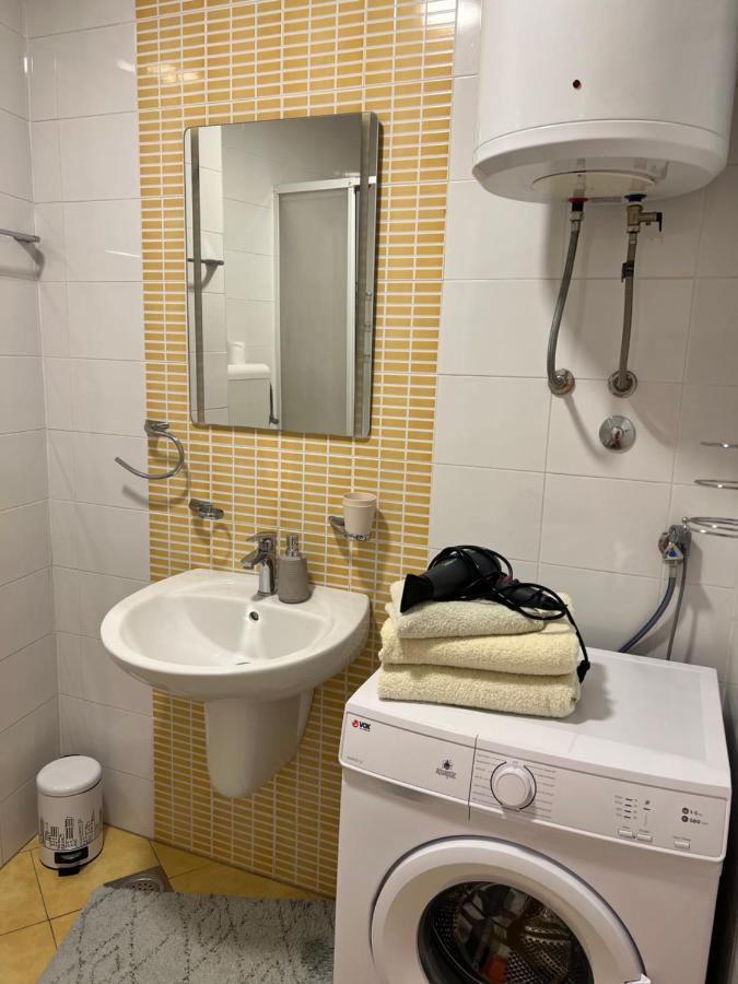 Apartment Dostojevski Нови-Сад Экстерьер фото